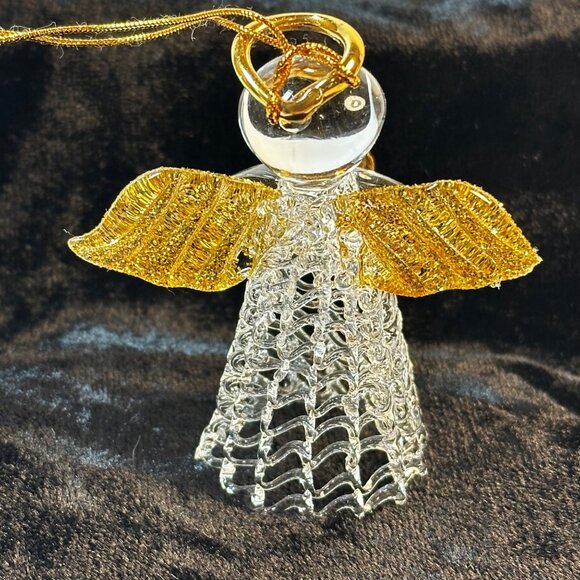 2002 Avon Spun Glass Angel Ornament With Gold Heart, Wings & Halo - Picture 3 of 4
